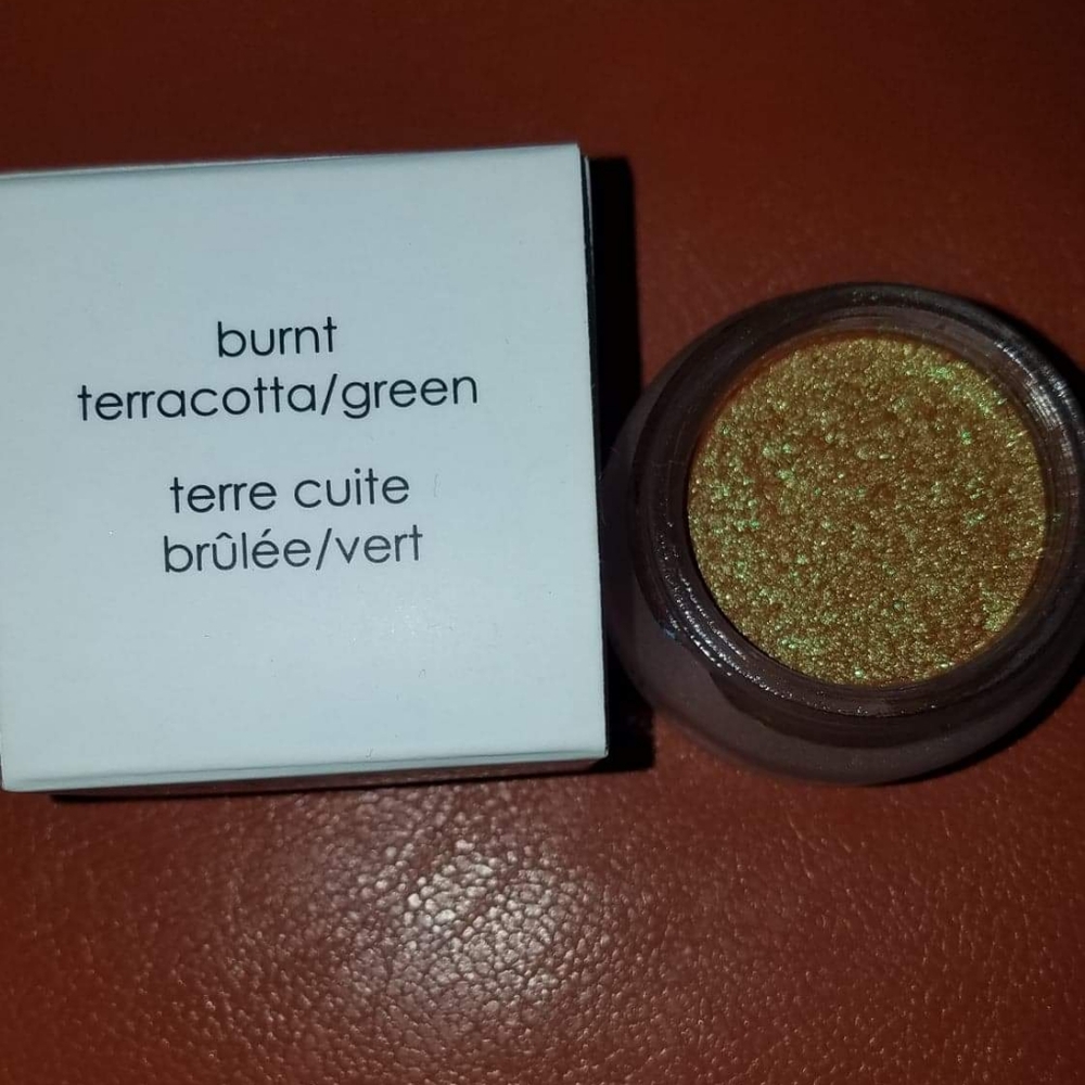 Natasha Denona duo chrome top coat eyeshadow